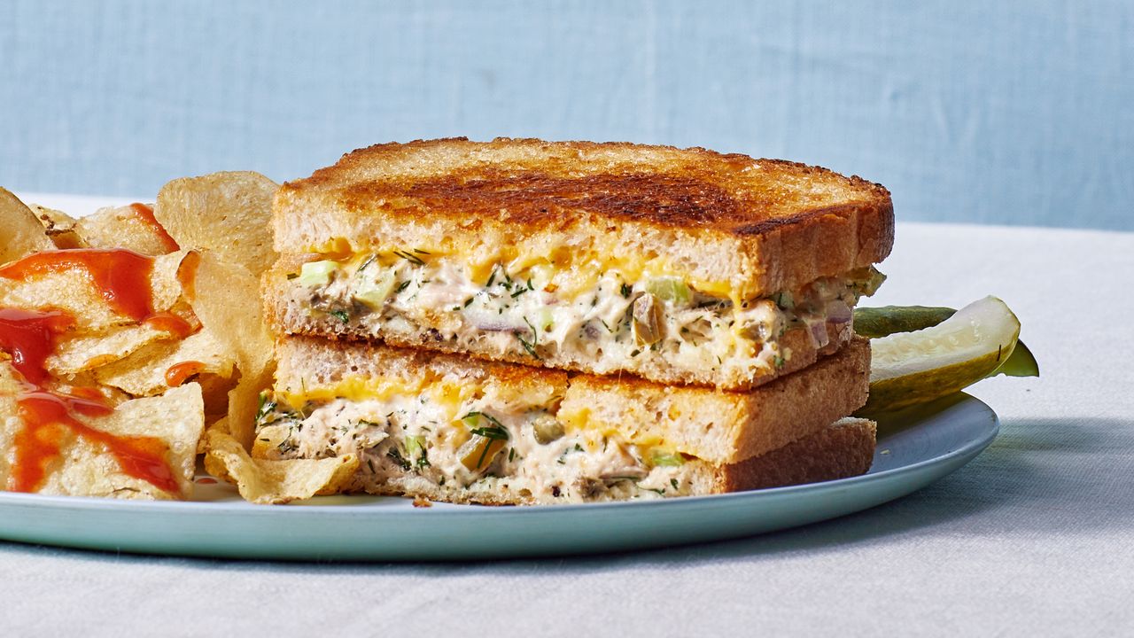 The Ultimate Tuna Melt Recipe: Broiler Steps & Top Tips